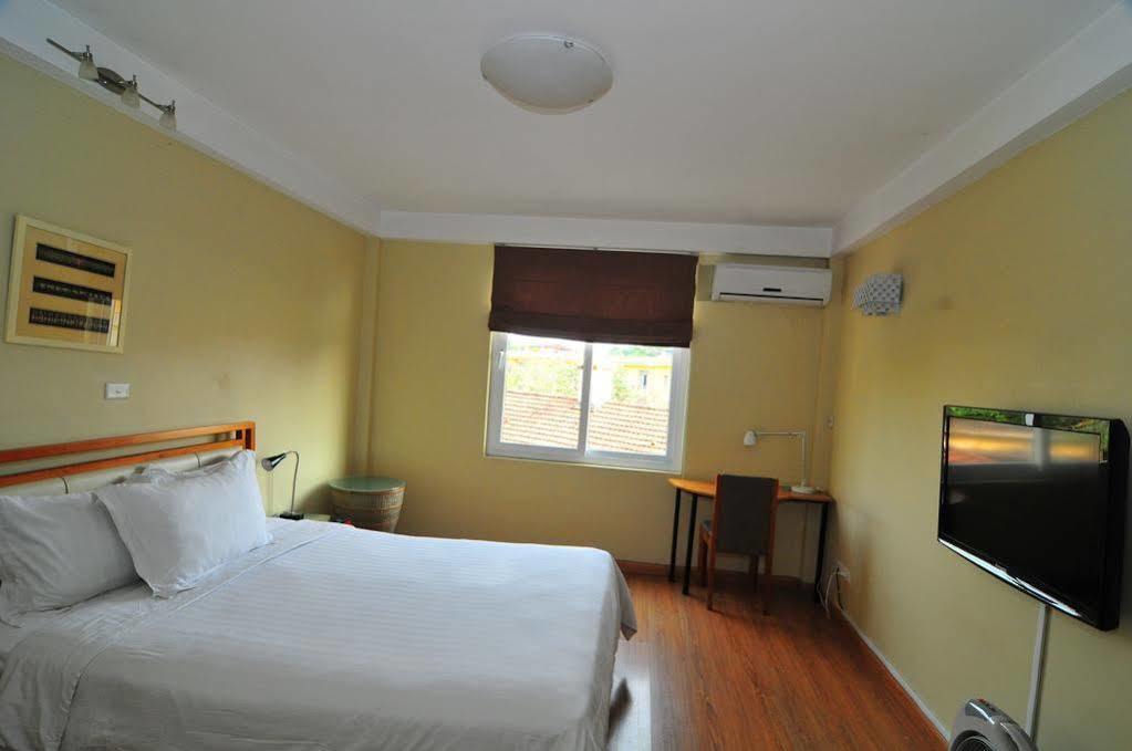 Iris Boutique Hotel Hanoi Bagian luar foto