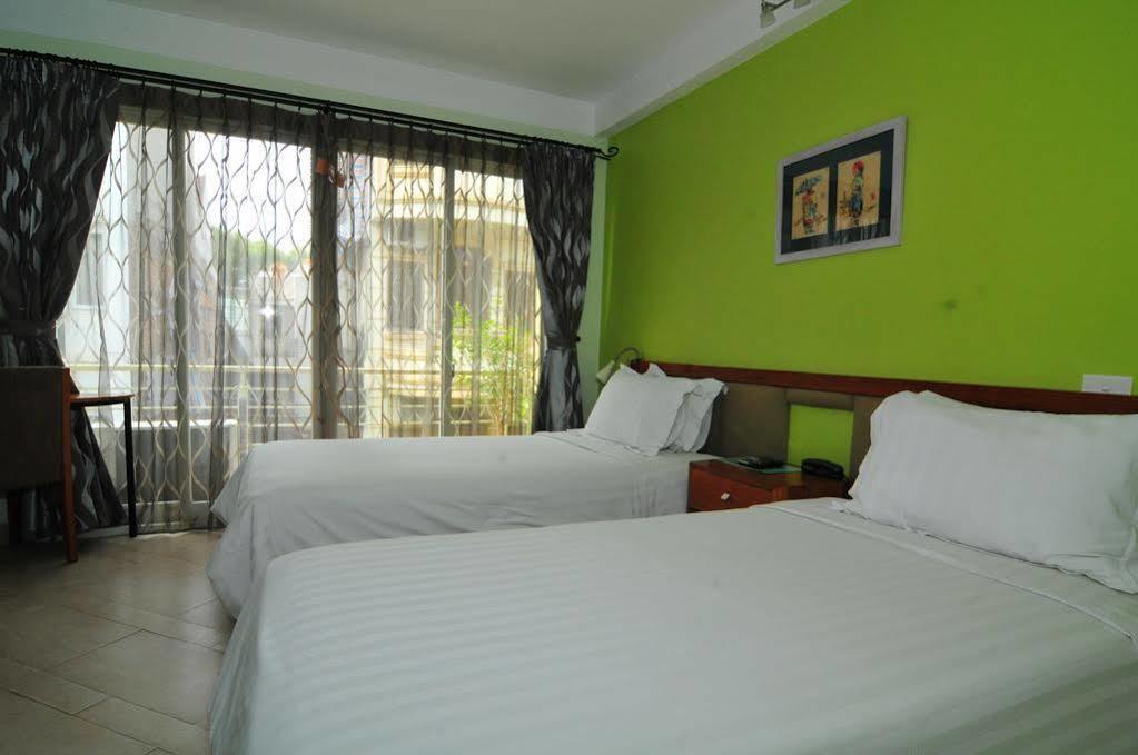 Iris Boutique Hotel Hanoi Bagian luar foto