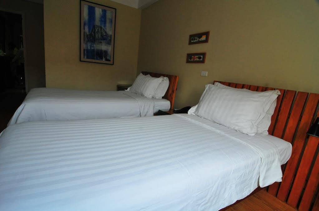 Iris Boutique Hotel Hanoi Bagian luar foto