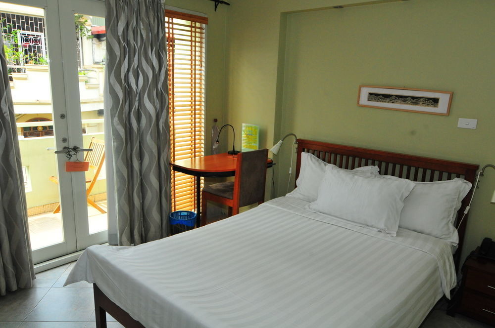 Iris Boutique Hotel Hanoi Bagian luar foto